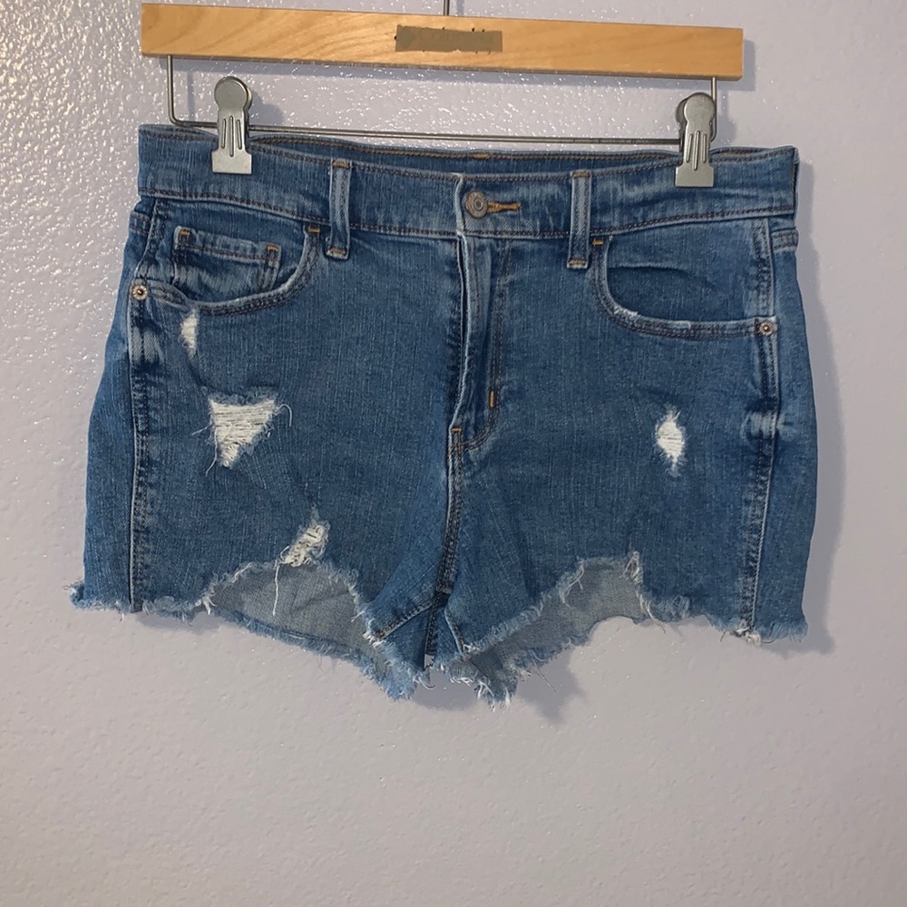 Old Navy distressed mid Rise boyfriend short jean shorts
